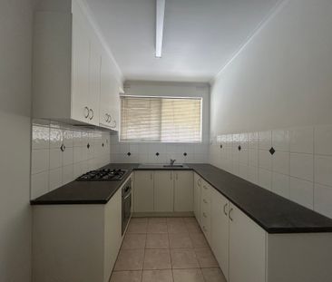 6 / 11 Truganini Road, CARNEGIE - Photo 2