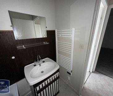 Location Appartement 2 pièces 43m² PERONNAS 01960 - Photo 6