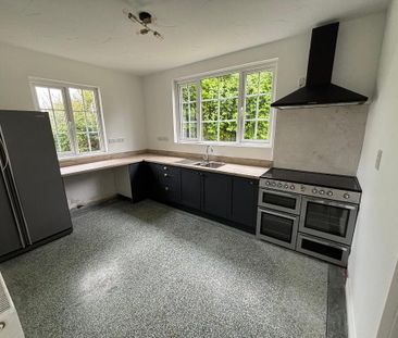 31 Waringstown Road, Lurgan, BT66 7HH - Photo 5
