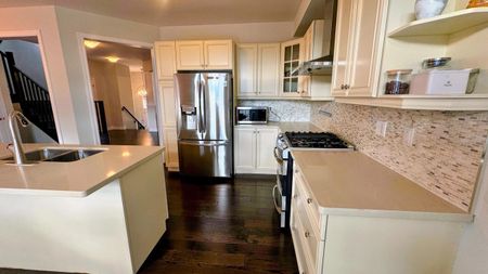 For Lease - 571 Sanderson Crescent, Milton, Ontario - Photo 3