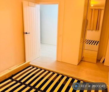 2 bedroom maisonette to rent - Photo 3