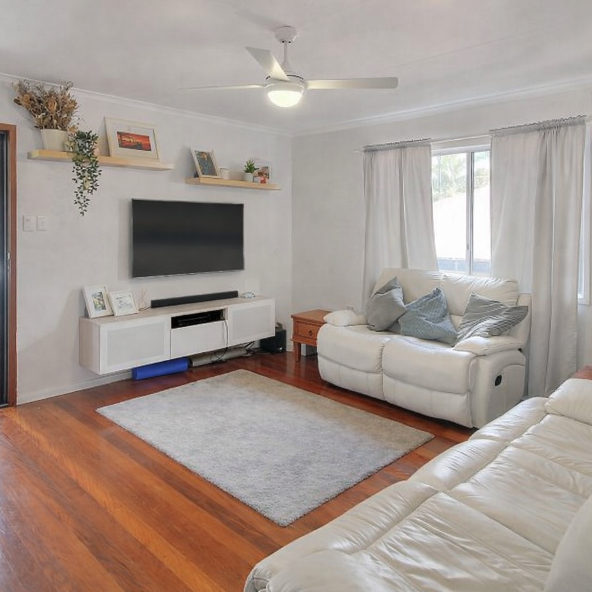 22 Saint Patrick Avenue, Kuraby QLD 4112 - House For Rent | Domain - Photo 1