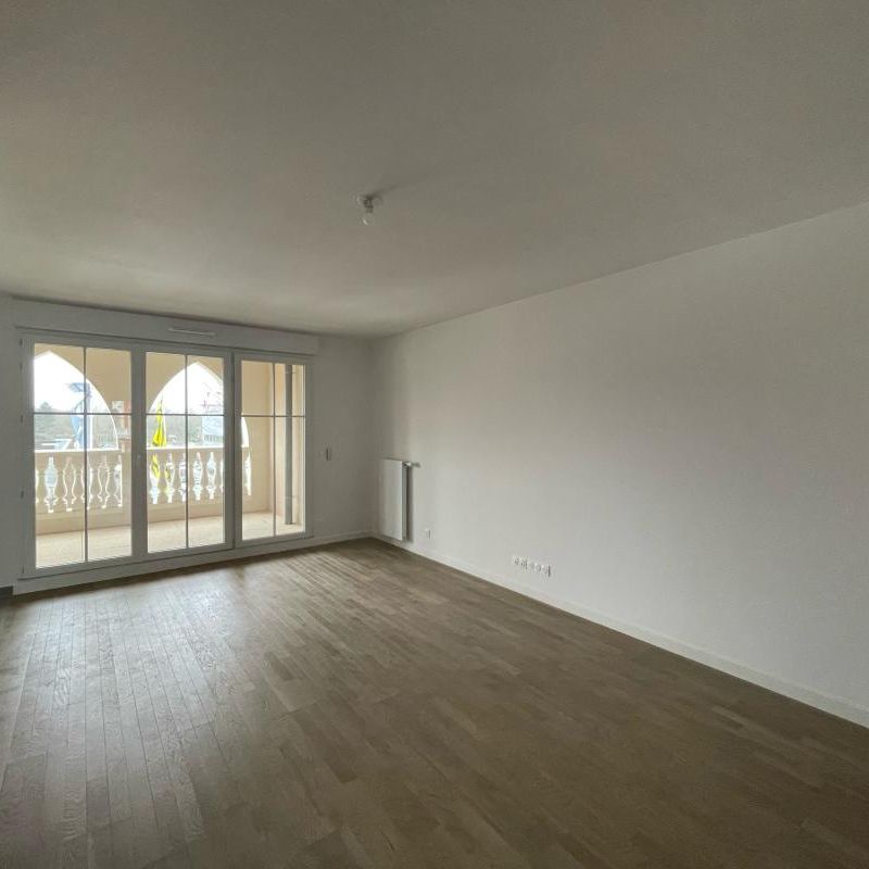 Location Appartement 3 pièces 69m² LE PLESSIS ROBINSON 92350 - Photo 1