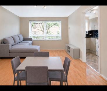 1 Bed Flat, Regent Square With Private Parking, E3 - Photo 1