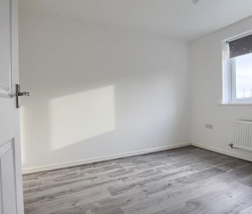 5 bedroom detached house to rent - Photo 1