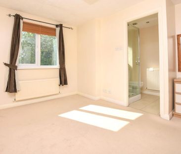 2 bedroom end of terrace house to rent - Photo 5