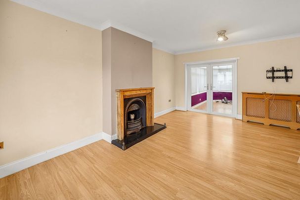 3 bedroom property to rent - Photo 1