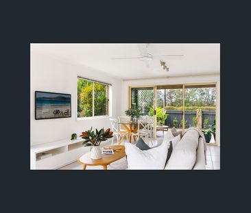 Lakeside Lifestyle, Walk to Shops, Restaurants and Noosa River - Photo 2