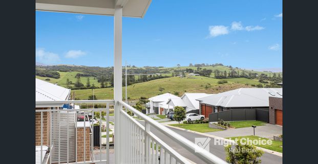 Gorgeous Near New Home - Photo 1