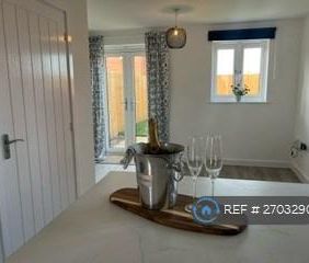 2 bedroom semi-detached house to rent - Photo 6
