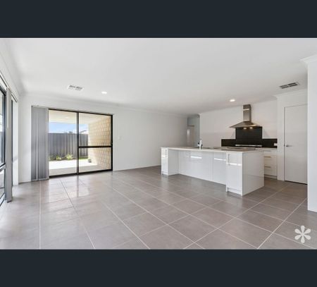 25 Stinear Street, Champion Lakes, WA 6111 - Photo 5