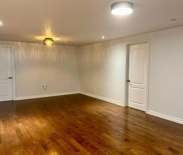 For Lease - 896 Fourth Street Unit# Lower, Mississauga, Ontario - Photo 2