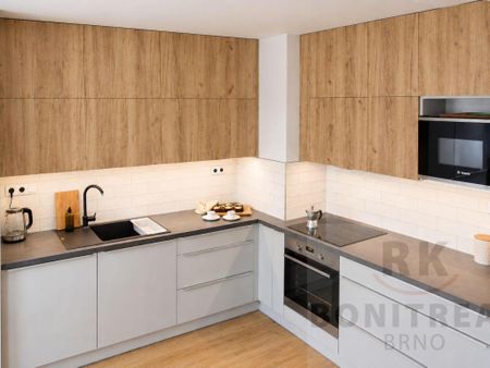 Pronájem bytu 3+1 92 m2 - Fotografie 5