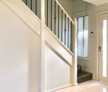 TRANQUIL & SPACIOUS FAMILY HOME - Photo 3