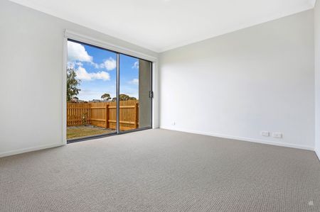 17 Bodega Walk, Brookfield VIC 3338 - Townhouse For Rent | Domain - Photo 4