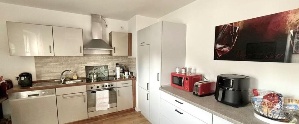 Modernisierte 1.5 Zimmer Wohnung mit Balkon in Füssen - Photo 1