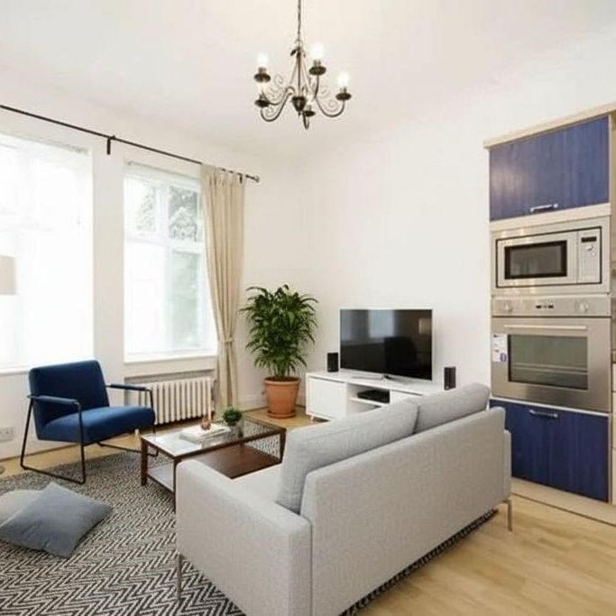 1 bedroom block of apartments to rent - Photo 1