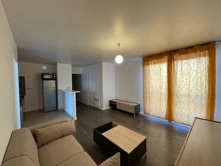 Apartment - Photo 2