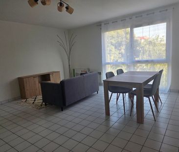 Location Appartement 2 pièces 47m² - Photo 3