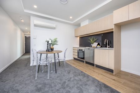 Luxury Living - Photo 4