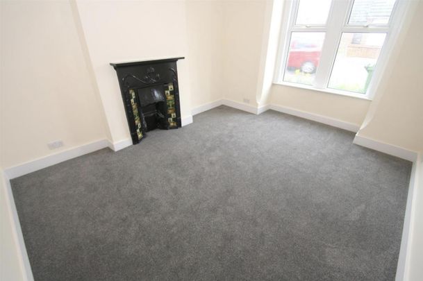 14 Barton Hill DriveMinster On, Seasheernesskent - Photo 1