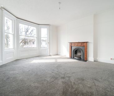 3 bedroom apartment to rent - Photo 2