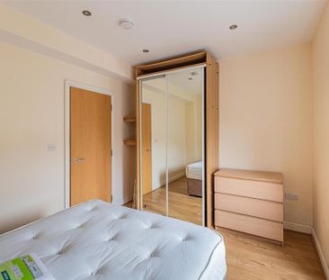 1 bedroom private hall to rent - Photo 5