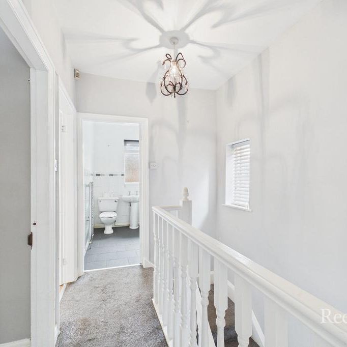 3 bedroom end of terrace house to rent - Photo 1