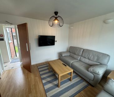 Lady Road, Burton Stone Lane - P10823 - Photo 2