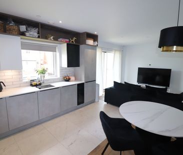CHELMSFORD ROAD - SHENFIELD, Brentwood - Photo 2