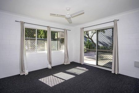 UNFURNISHED 1 BEDROOM UNIT IN CAIRNS NORTH (6 MTH LEASE) - Photo 3