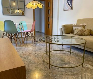 Alquiler de piso en Avenida Doctor Gálvez Ginachero - Photo 1