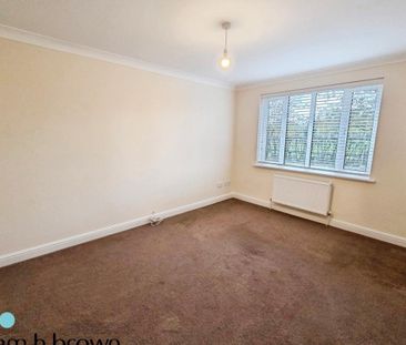 Poplar Close - Photo 6