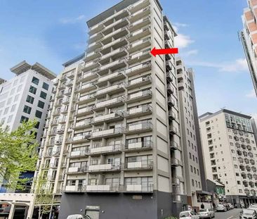 Central Auckland 1BR Gem w/Balcony - Photo 4