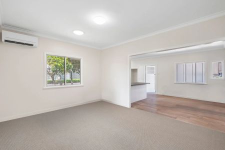 Renovated Home in Prime Sherwood Location - Photo 4