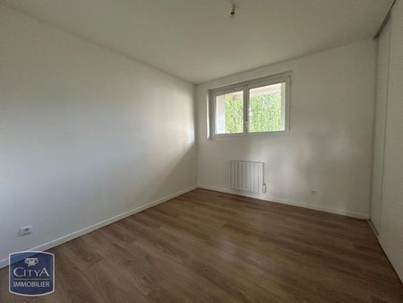 Location Appartement 2 pièces 37m² JOUE LES TOURS 37300 - Photo 2