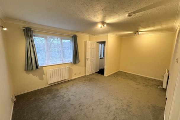 Gorse Close - Photo 1