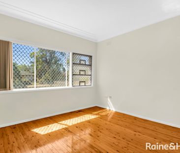 55 Wattle Avenue, North St Marys, NSW 2760 - Photo 4