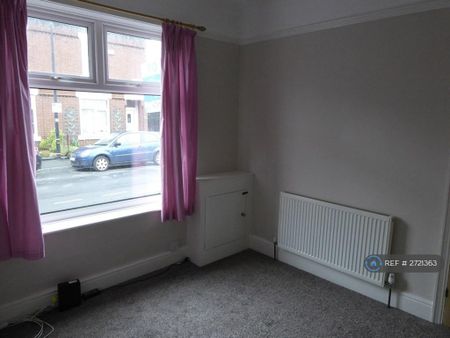 2 bedroom terraced house to rent - Photo 3