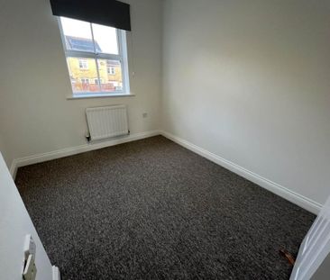 4 bedroom house to rent - Photo 1