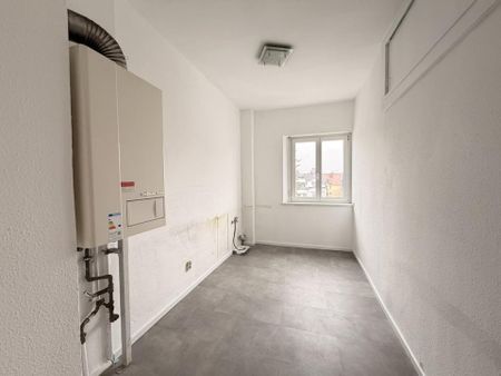 Wohnen am Hummelsteiner Park, 3 Zimmer mit Balkon +++ wenige Gehminuten zur U1 +++ - Photo 3