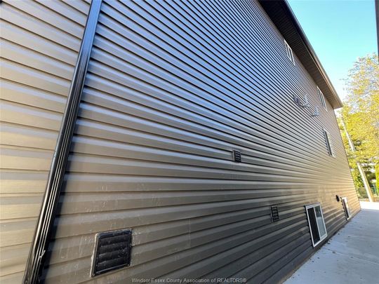 For Lease - 917 Mckay Avenue Unit# Back, Windsor, Ontario - Photo 1