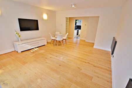 3 bedroom flat to rent - Photo 3