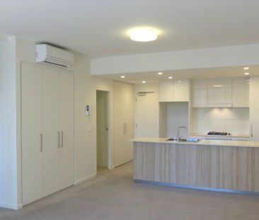 2 BEDROOM LUXURY APARTMENT IN DESIGNER COMPLEX - Photo 6