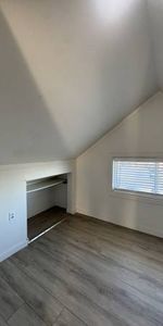 2 Bed 1 Bath Upper Floor - Photo 4