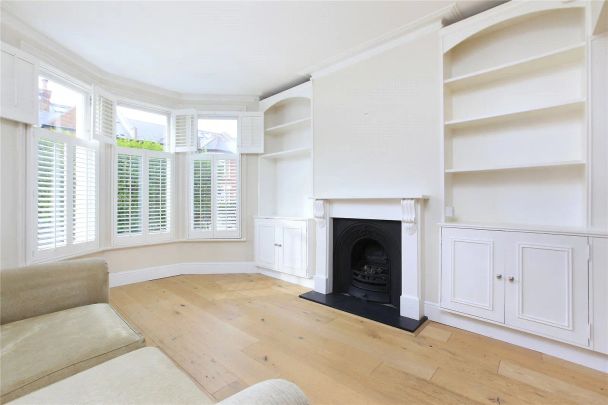 4 bedroom house in Balham - Photo 1