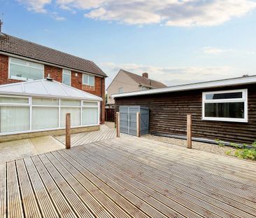 2 bedroom semi-detached house to rent - Photo 4