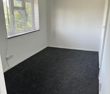 Selbrooke Crescent, Fishponds - Photo 3