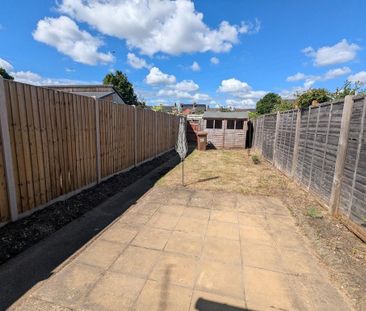 2 bedroom terraced house to rent - Photo 4