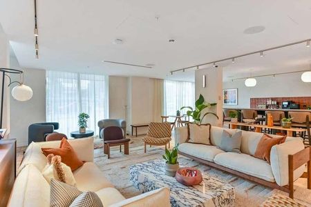 Marble House, Hayes And Harlington, UB3 - Photo 4